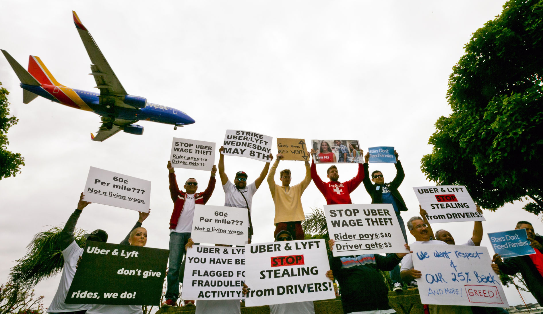 APTOPIX Uber Lyft Strike